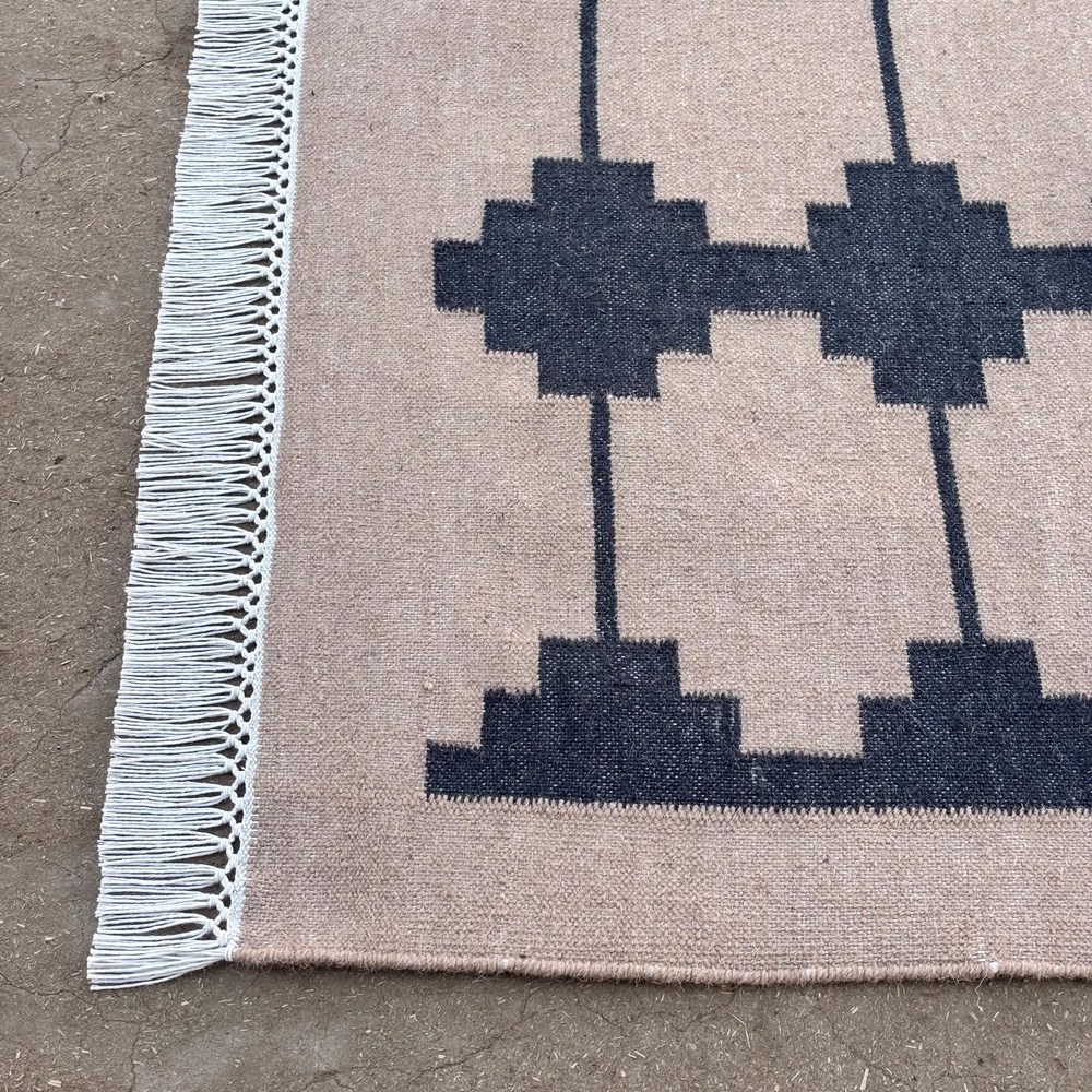 Handcrafted Multicolor Wool Vintage Dhurrie For Living